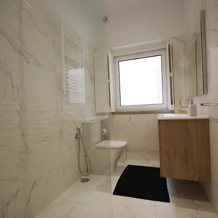 & Sunny Apartment *